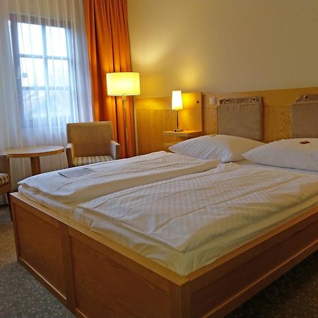 Ringhotel Warnemuender Hof Росток Екстериор снимка