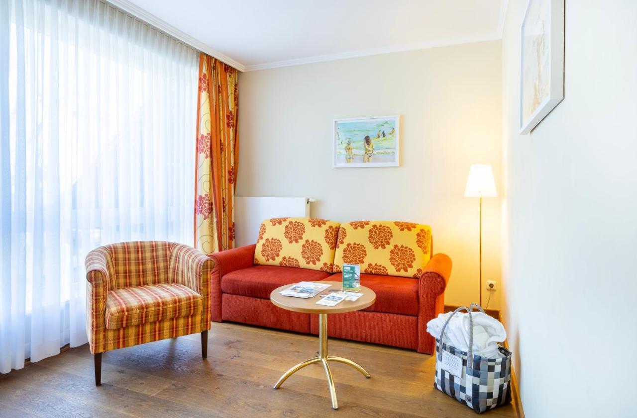 Ringhotel Warnemuender Hof Росток Екстериор снимка