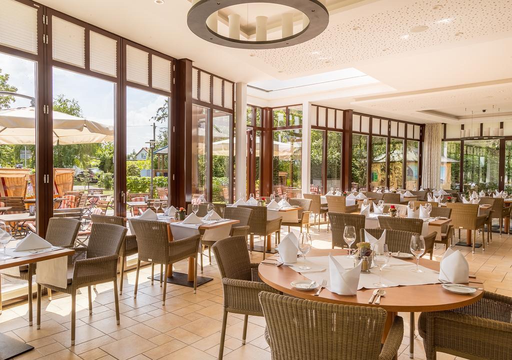 Ringhotel Warnemuender Hof Росток Екстериор снимка
