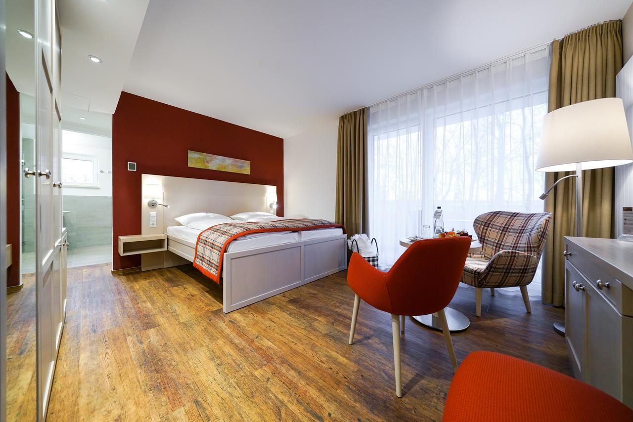 Ringhotel Warnemuender Hof Росток Екстериор снимка